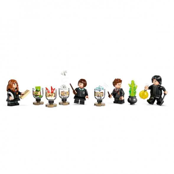 Конструктор LEGO Harry Potter 76431 Замок Хогвартс Класс зельеварения в Нальчике