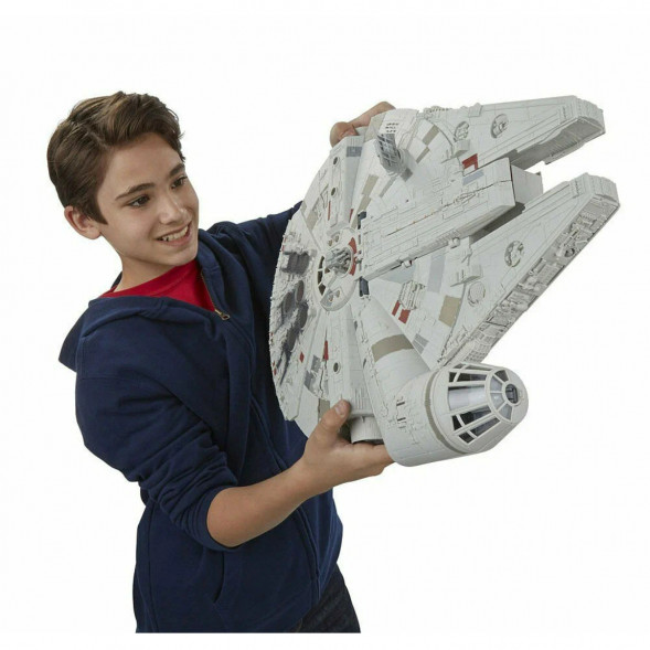 Игровой набор Star Wars (Hasbro) Флагманский космический корабль Звездных войн (B3678) в Нальчике