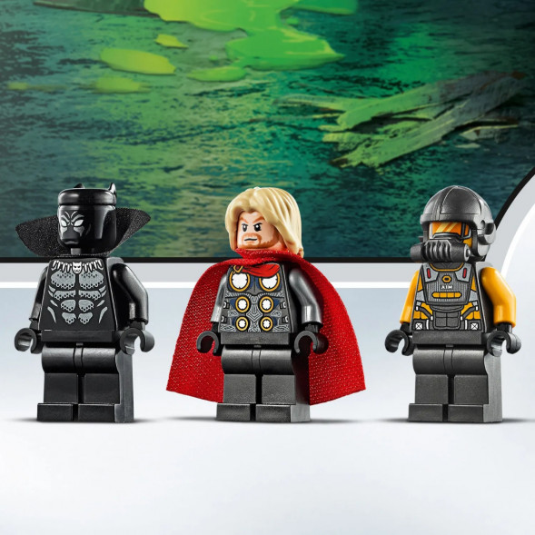 Конструктор LEGO Super Heroes 76142 Мстители Атака на спортбайке в Нальчике