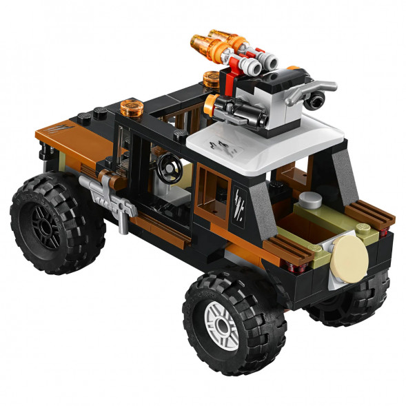 Конструктор LEGO Super Heroes 76050 Опасное ограбление в Нальчике