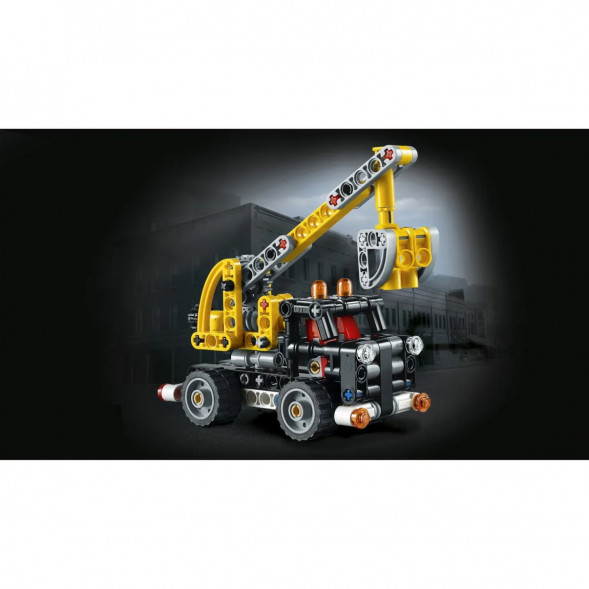 Конструктор LEGO Technic 42031 Ремонтный автокран в Нальчике