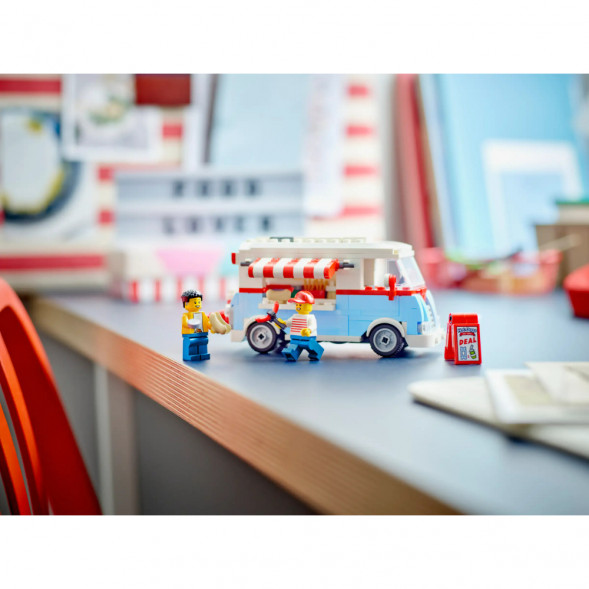 Конструктор LEGO Icons 40681 Ретро фуд трак в Нальчике